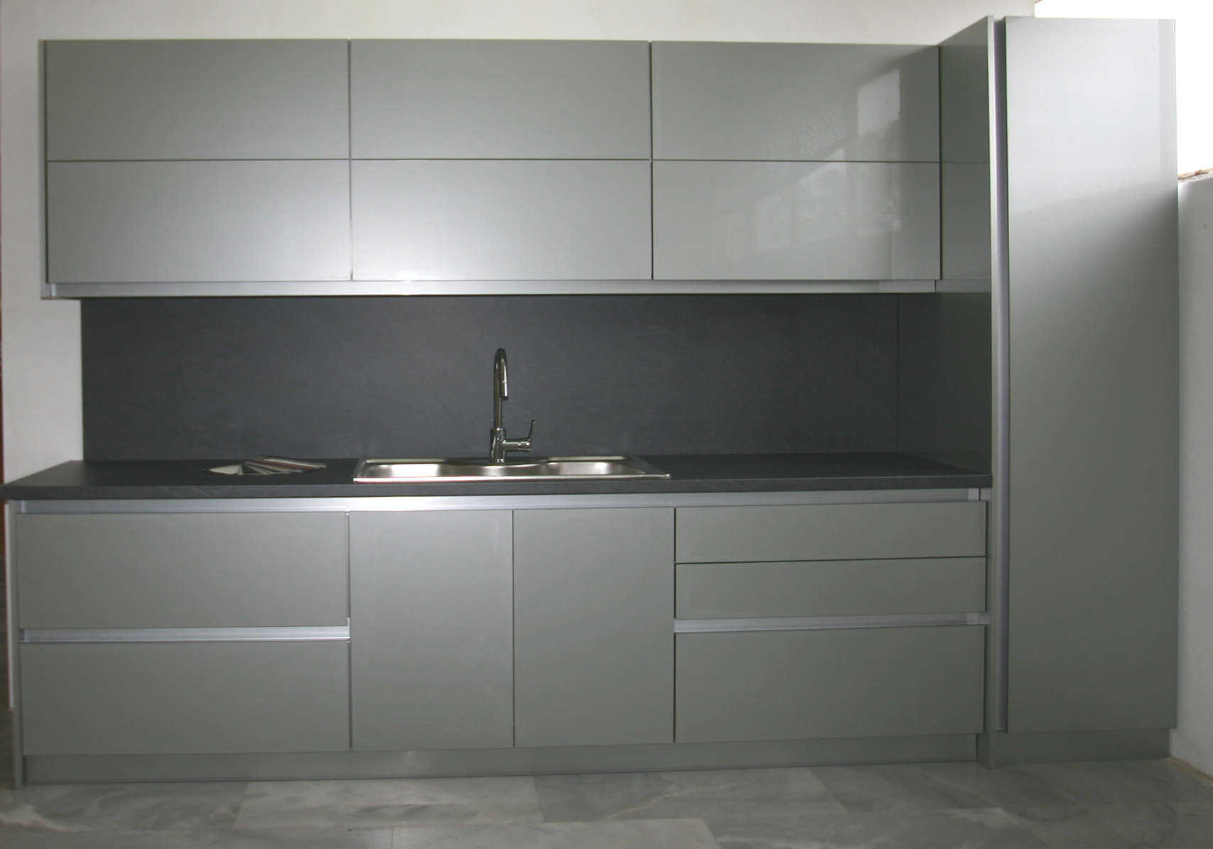Intrahome Μοντέρνα σειρά Αλκινόη έπιπλα κουζίνας 10 Μέτρα  συνολικα τρέχον μέτρα Intrahomekouzina-67244255